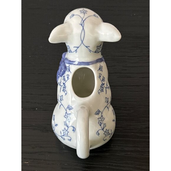 VTG 1986 Lamb/Sheep Shaped Porcelain Creamer Blue/White Floral Bell & Bow - Picture 6 of 9